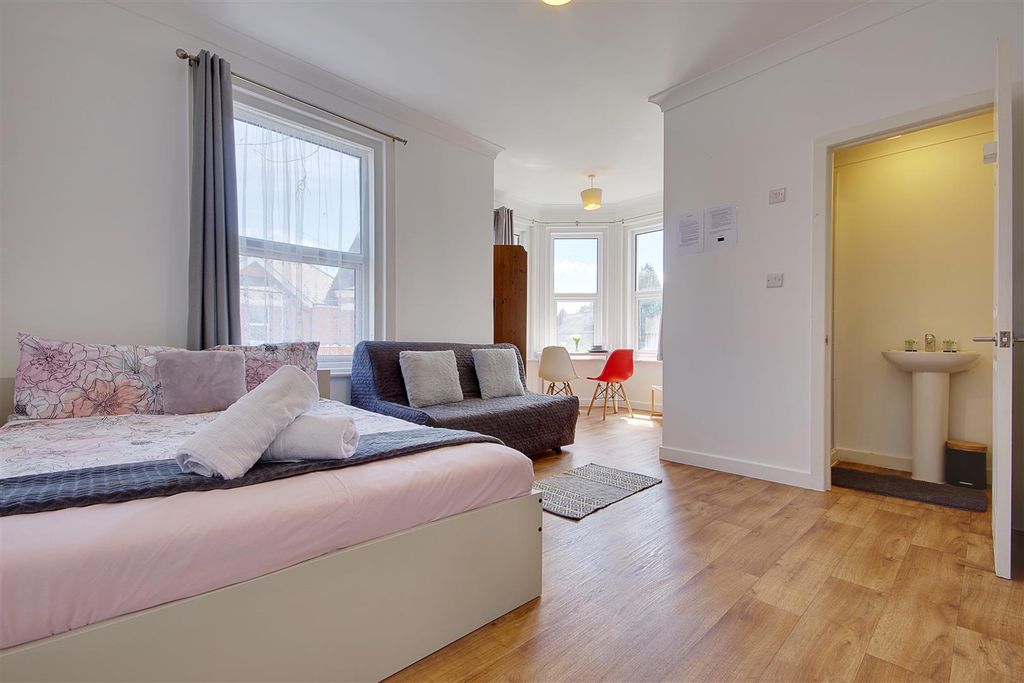Property photo 1 of 9 Room4 A.Jpg