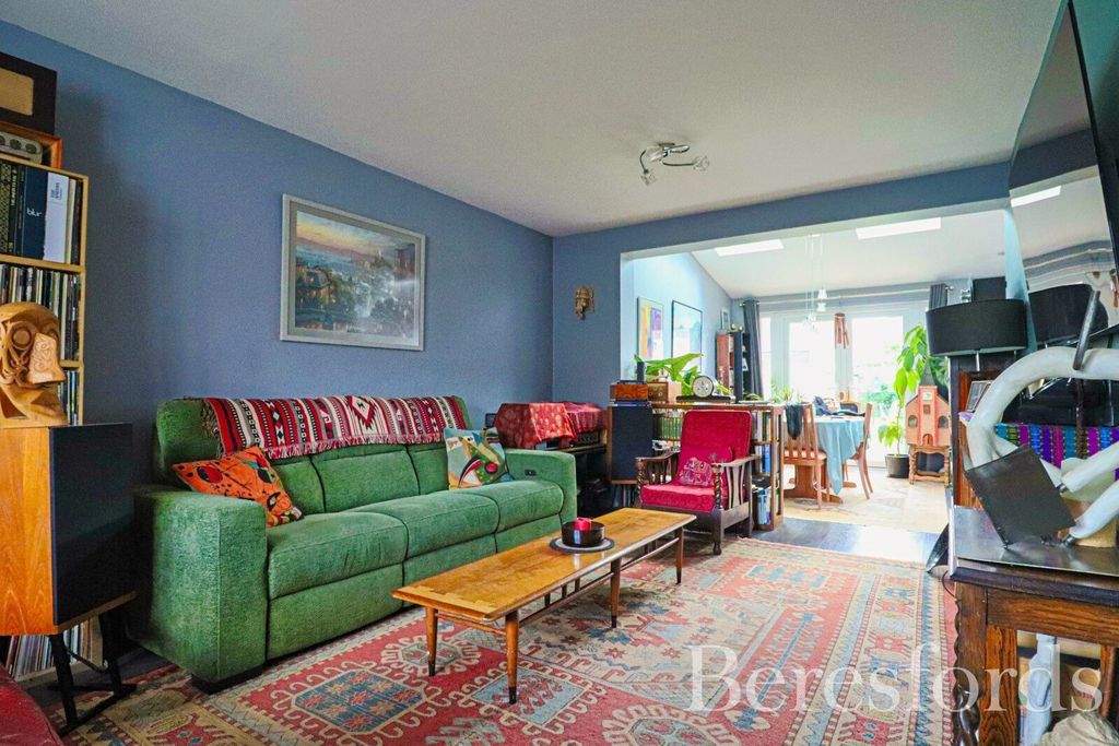 Property photo 2 of 17 Picture 2