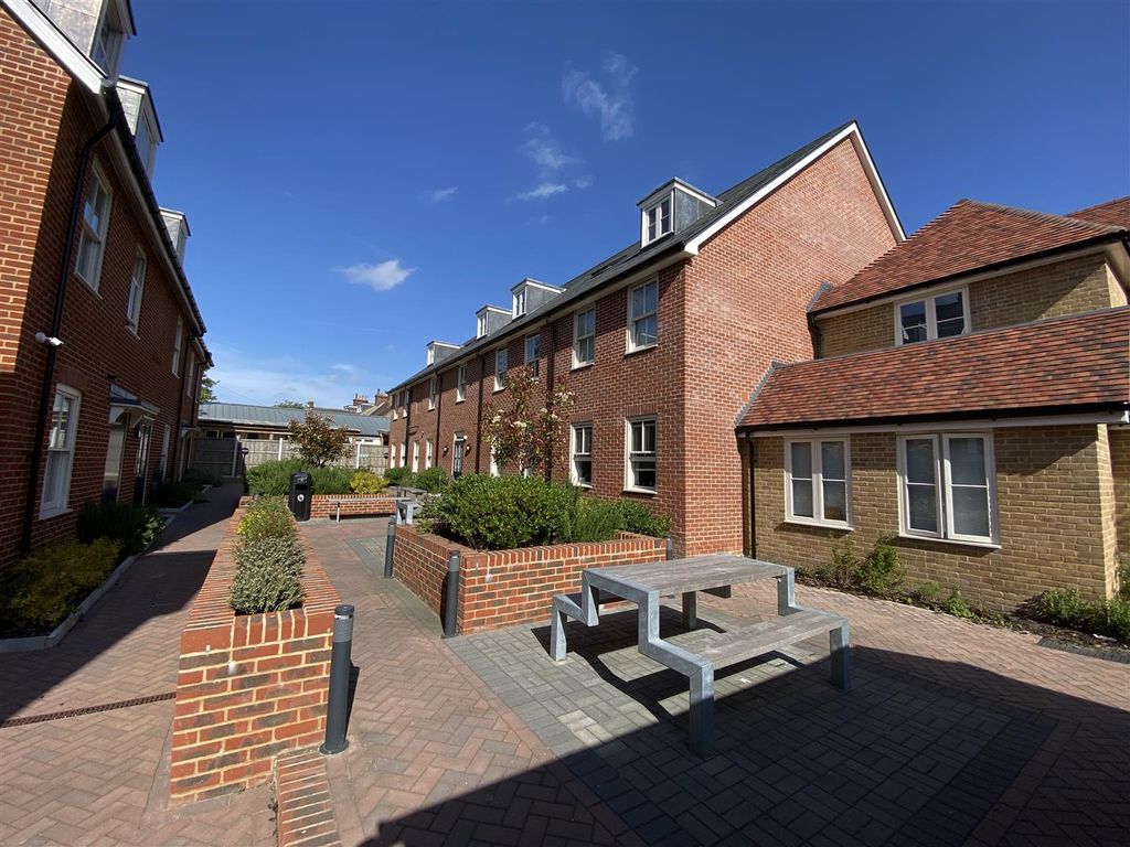 Property photo 2 of 11 Img_0829.Jpg