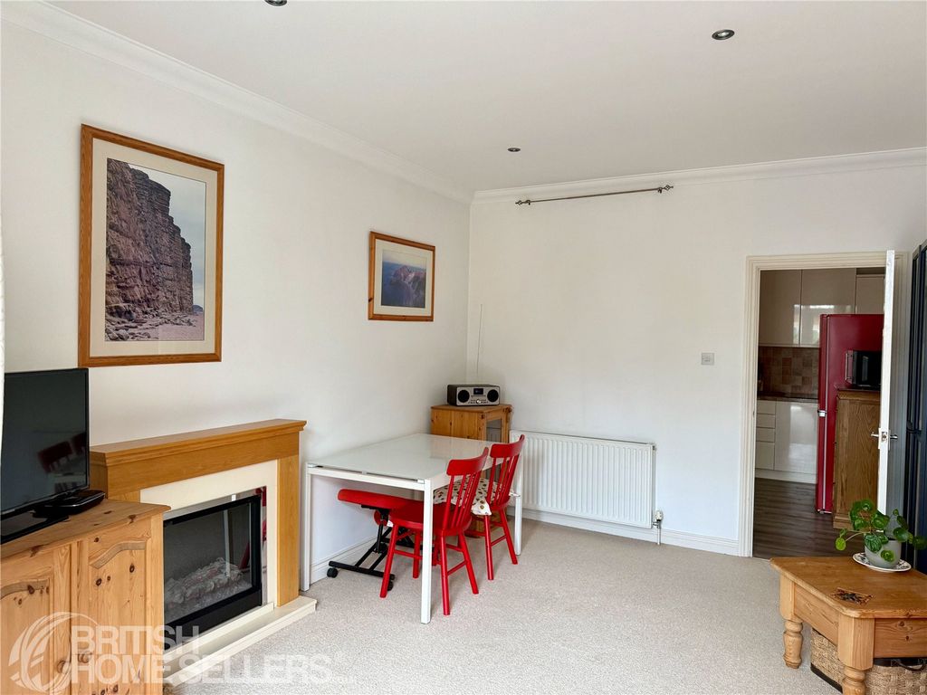 Property photo 3 of 14 Picture No. 11