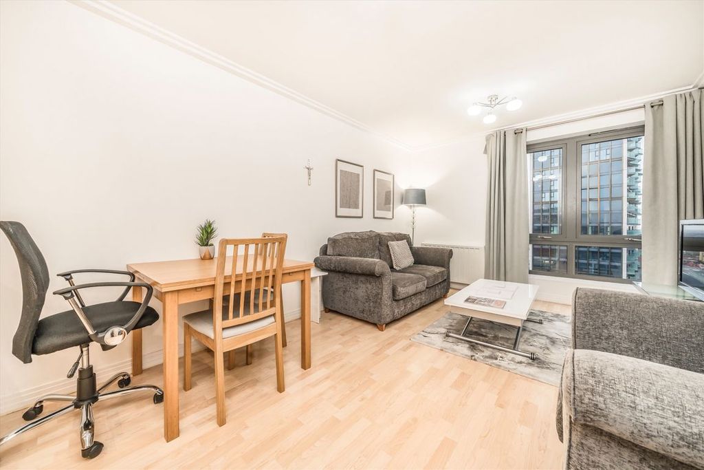 Property photo 2 of 5