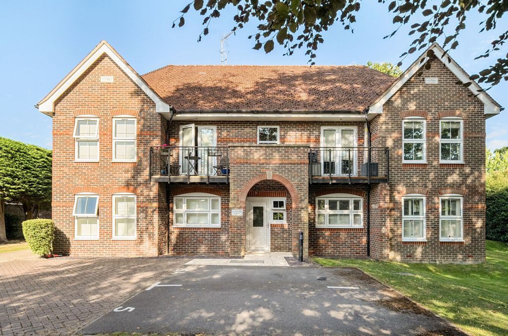 Property photo 1 of 22