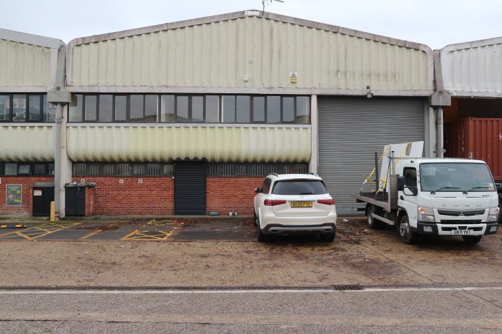 Property photo 1 of 6 Nimrod Industrial Estate Unit 8 Exterior