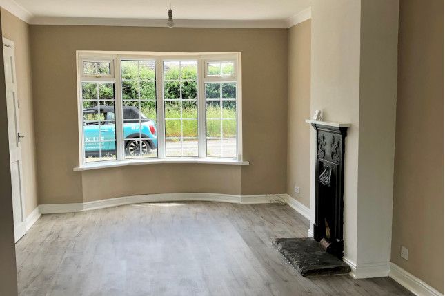 Property photo 2 of 10 Living Area Porthcawl Cf36