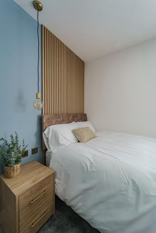 Property photo 1 of 12 R4 4