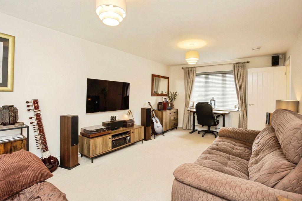 Property photo 2 of 17 Living Room