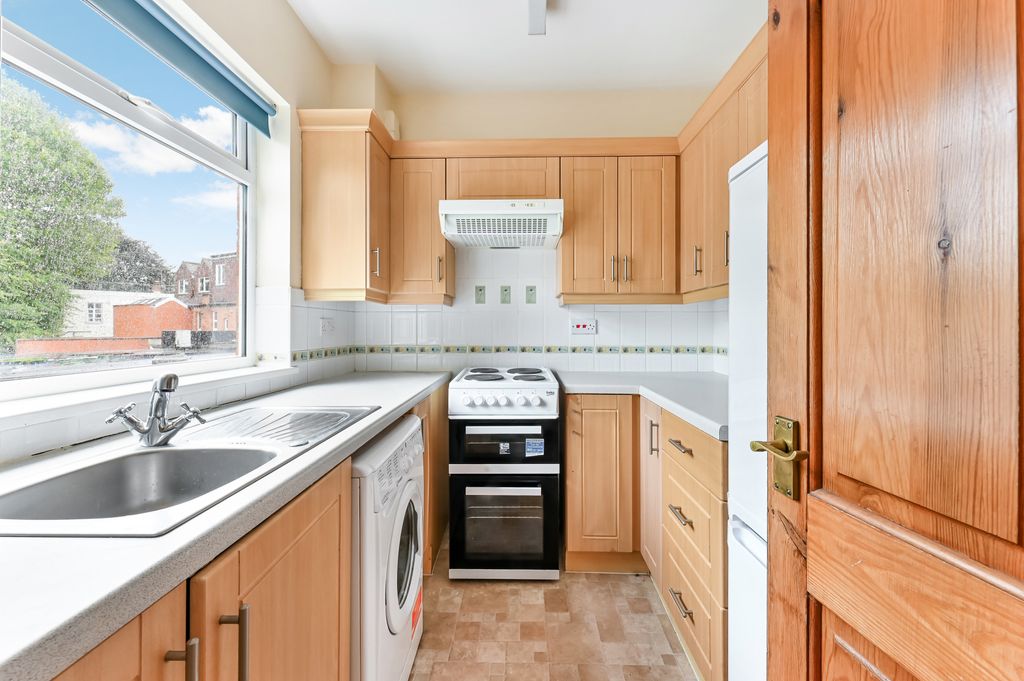 Property photo 3 of 8 Picture No. 16