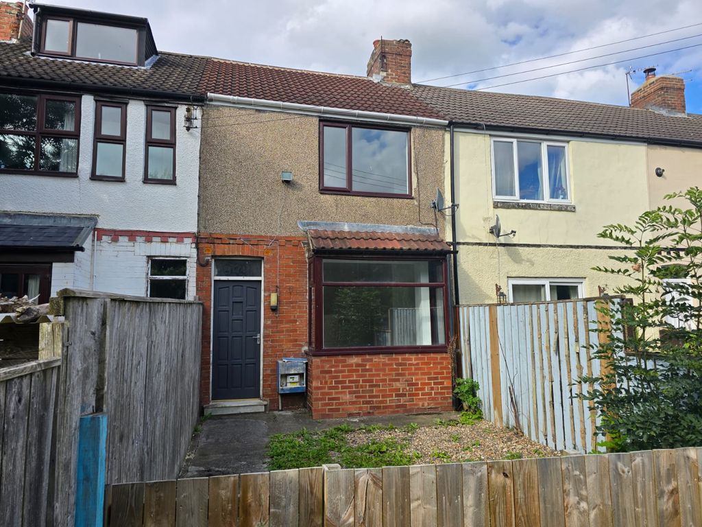 Property photo 1 of 11 2 Bed Terrace