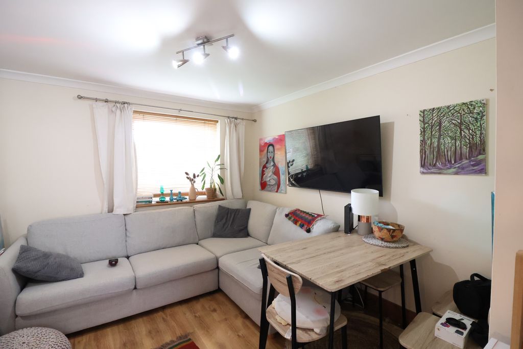 Property photo 2 of 9 Living Room