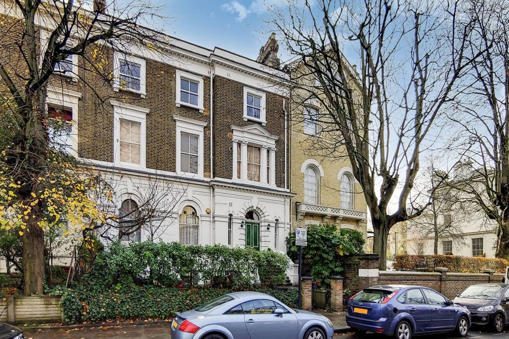 Property photo 2 of 11