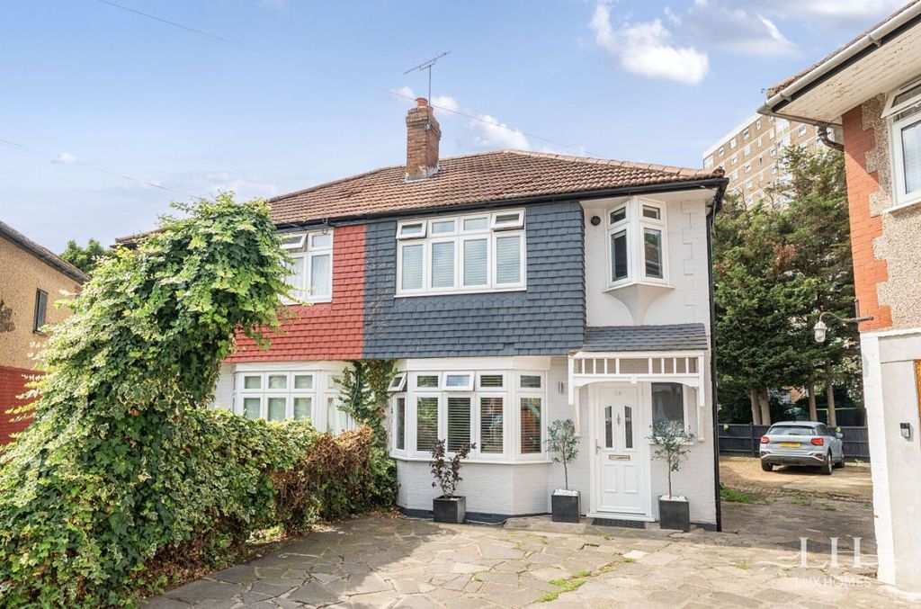 Property photo 1 of 21