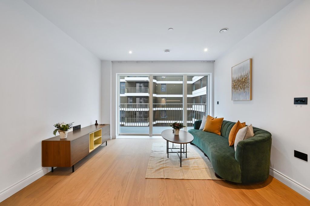 Property photo 3 of 8