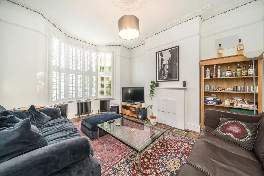 Property photo 2 of 6