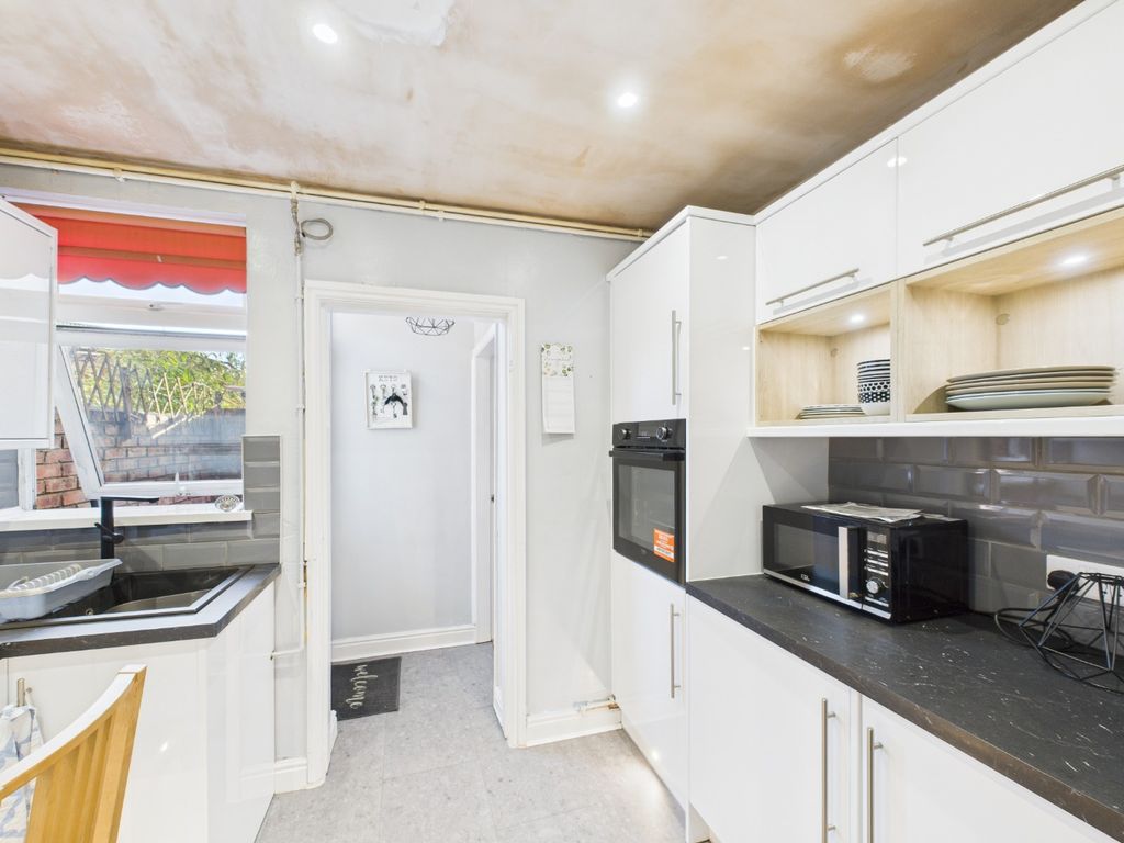 Property photo 3 of 13 4713556