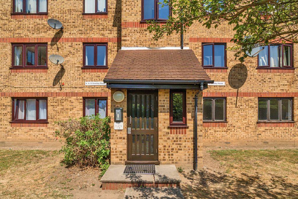 Property photo 1 of 12 1493712-5-6A54Cdf...