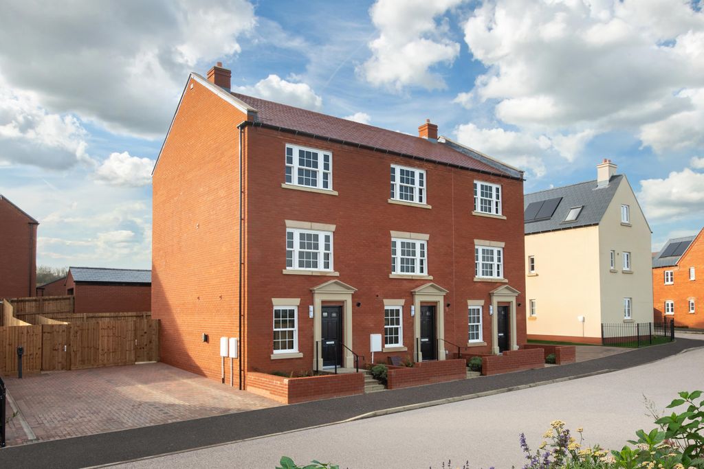 Property photo 1 of 8 003 Bn_Towcestergrange_Plumstead_3Bed_Lowres