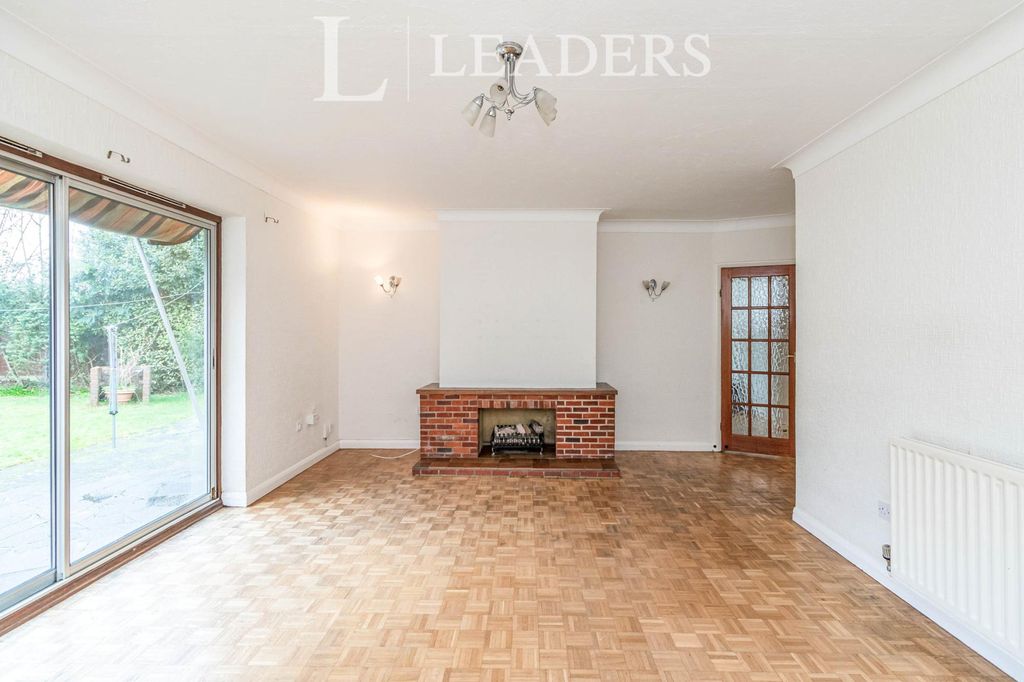 Property photo 2 of 10 2