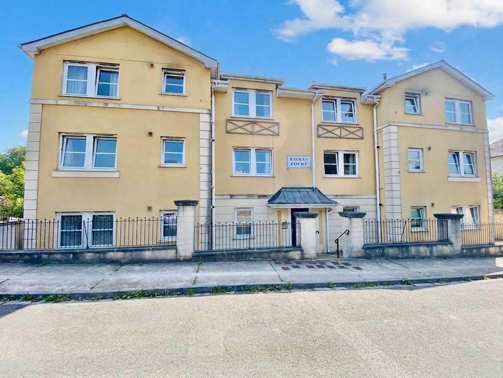 Property photo 1 of 8