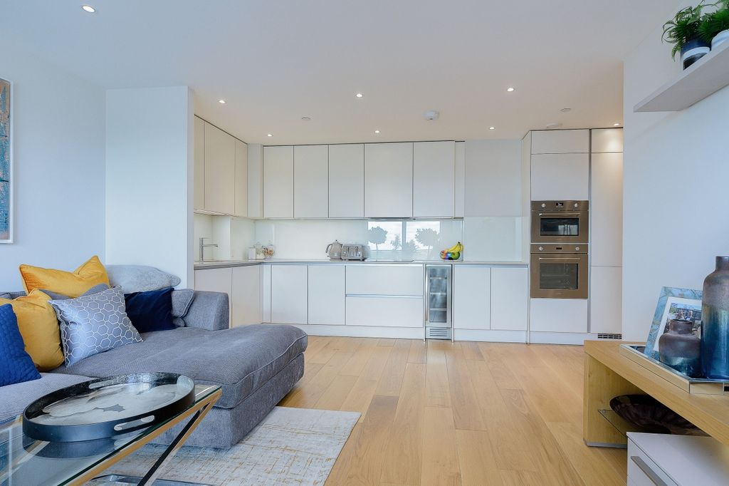 Property photo 3 of 13