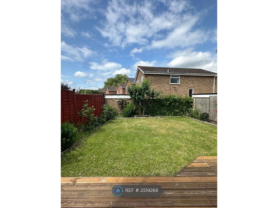 Property photo 2 of 17