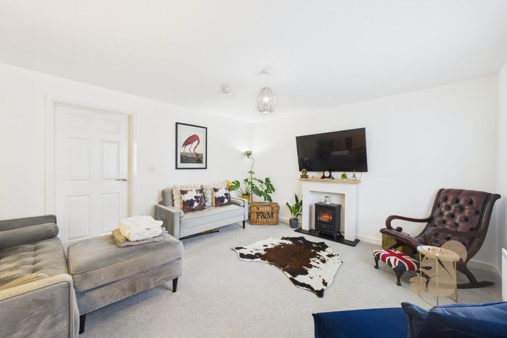 Property photo 2 of 26 Cam01254G0-Pr0390-Still001.Jpg