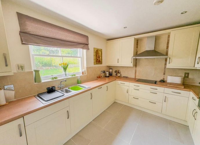 Property photo 3 of 14 Property