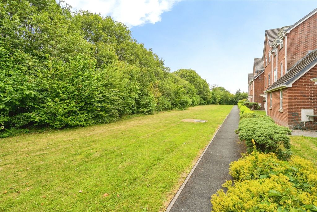 Property photo 3 of 30 Picture No. 40