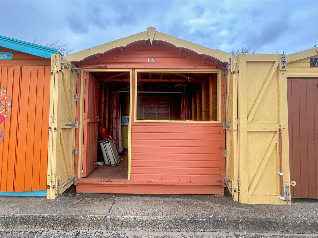 Property photo 1 of 5 Outside View Of Beach Hut