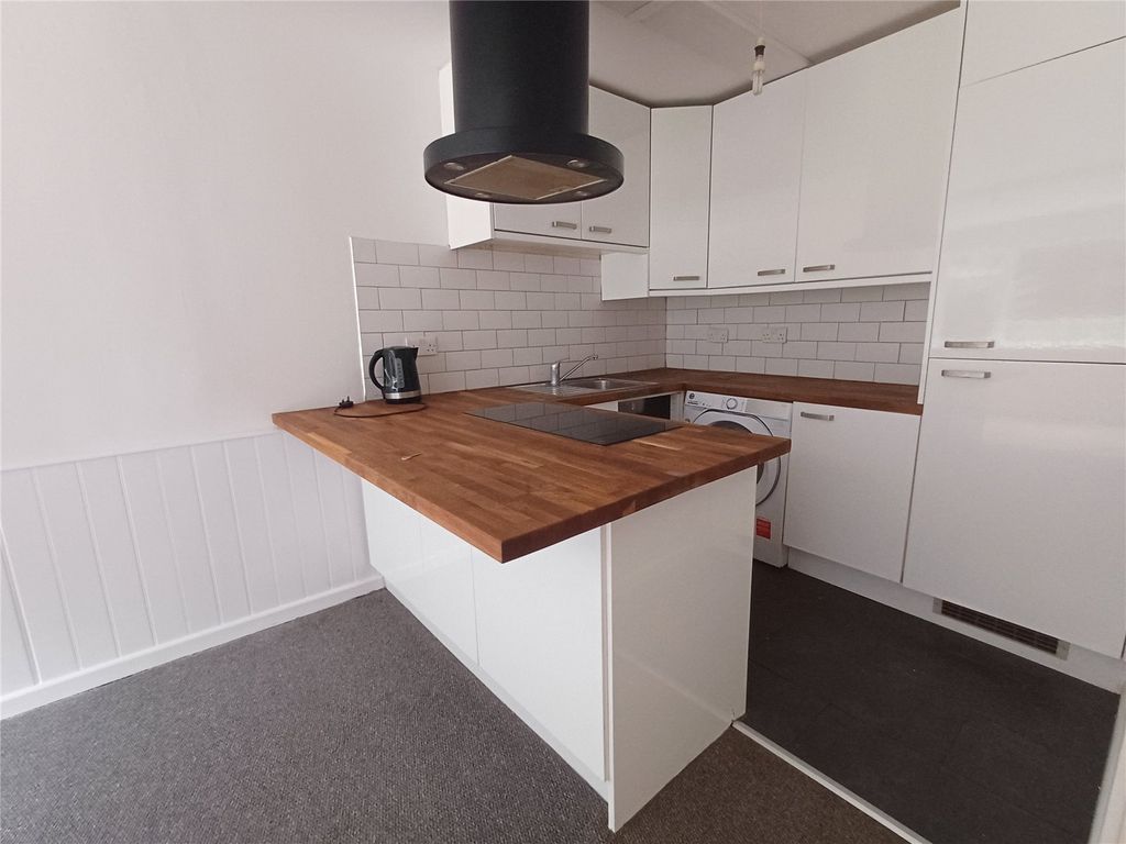 Property photo 3 of 11 Picture No. 04