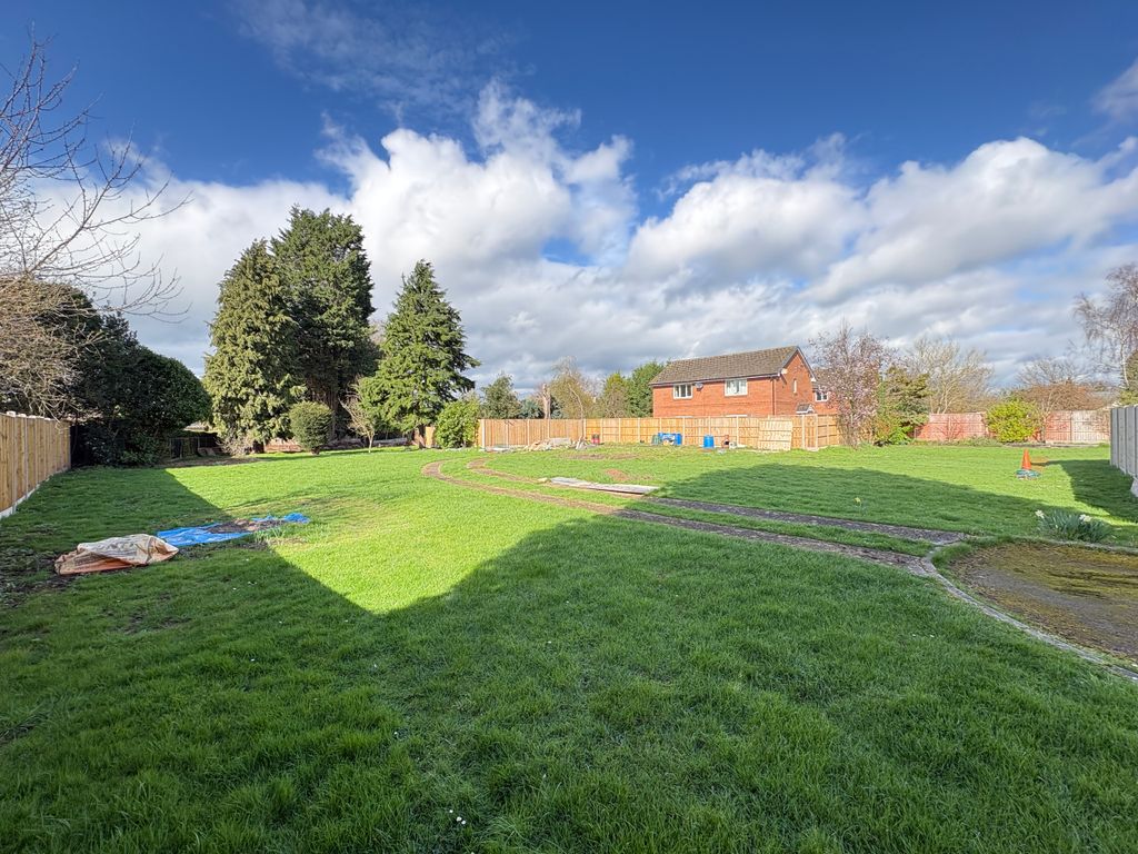 Property photo 3 of 15 Image 2