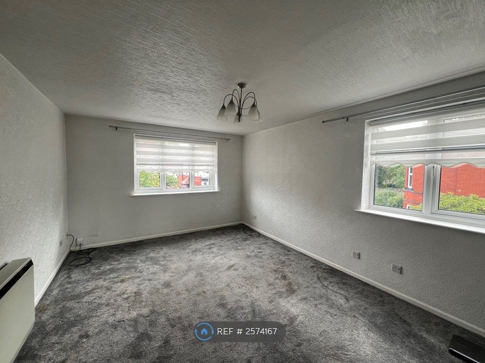 Property photo 2 of 11