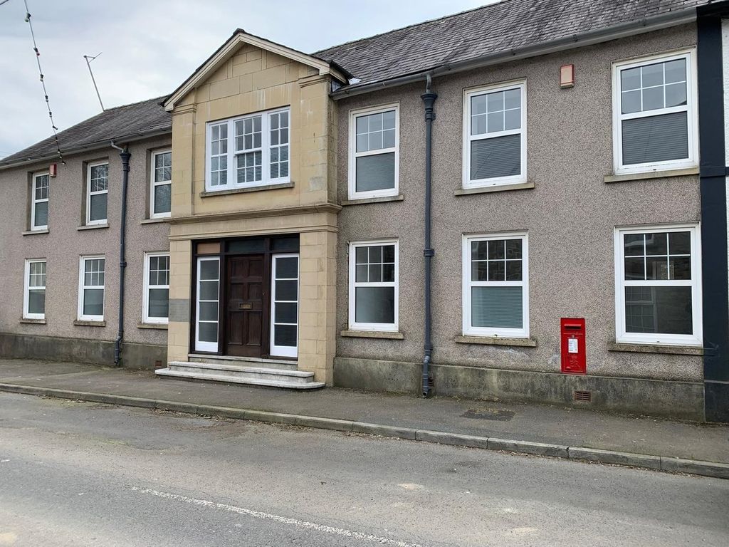 Property photo 1 of 20