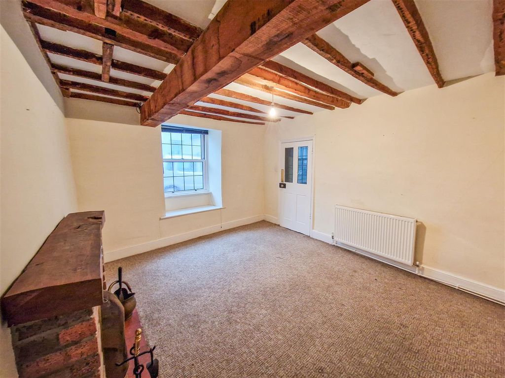 Property photo 3 of 18 05-12-2025__20-14-15_20251205_135340.Htjwp.Jpg