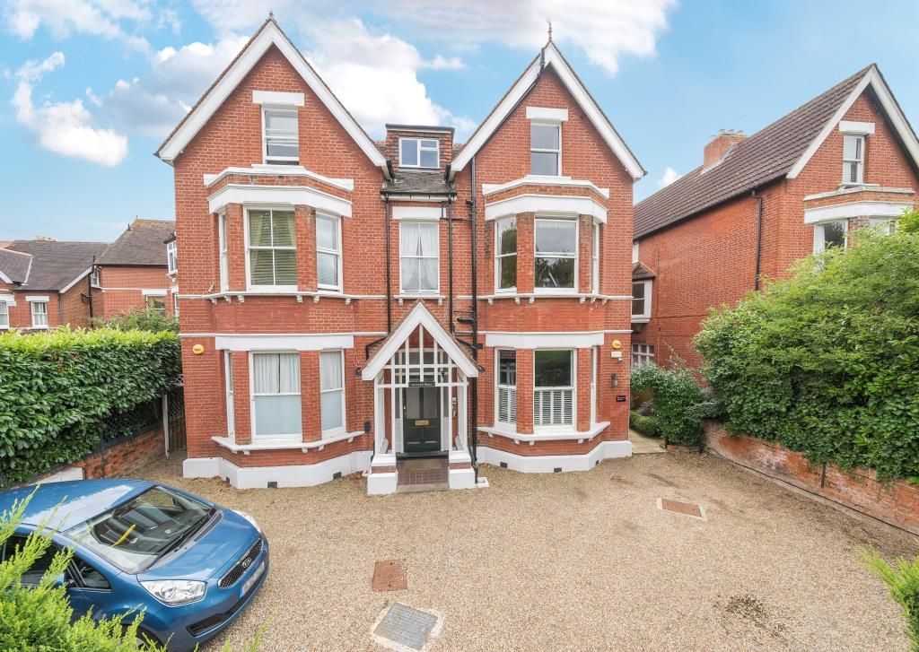 Property photo 1 of 18 External View