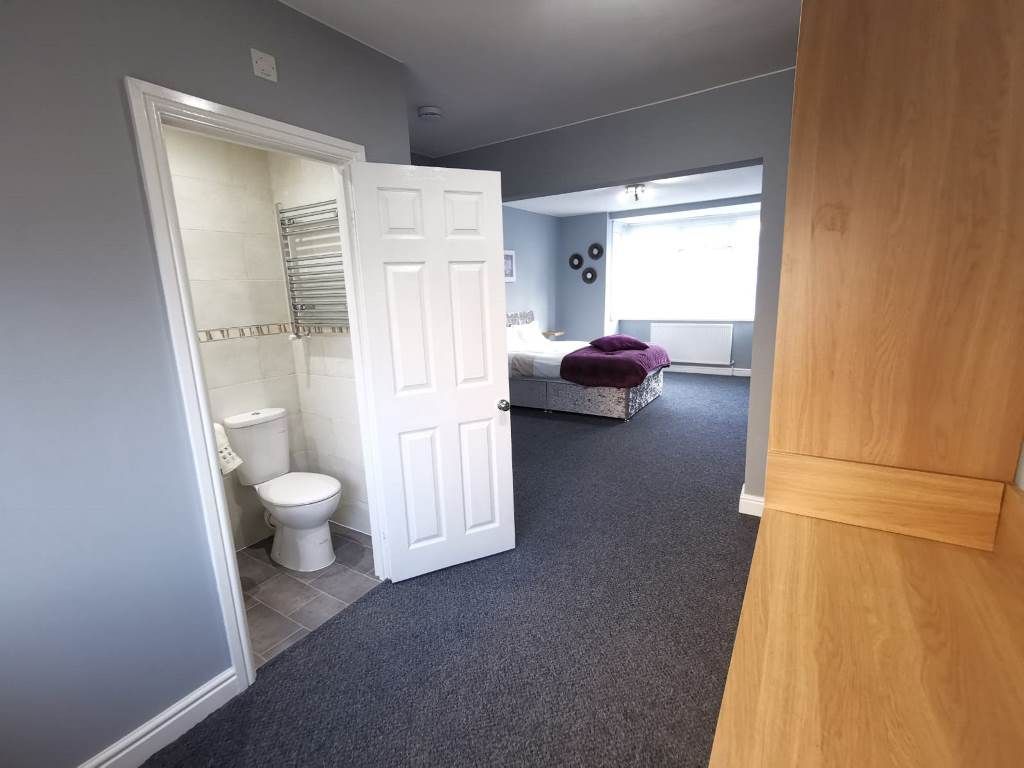 Property photo 3 of 5