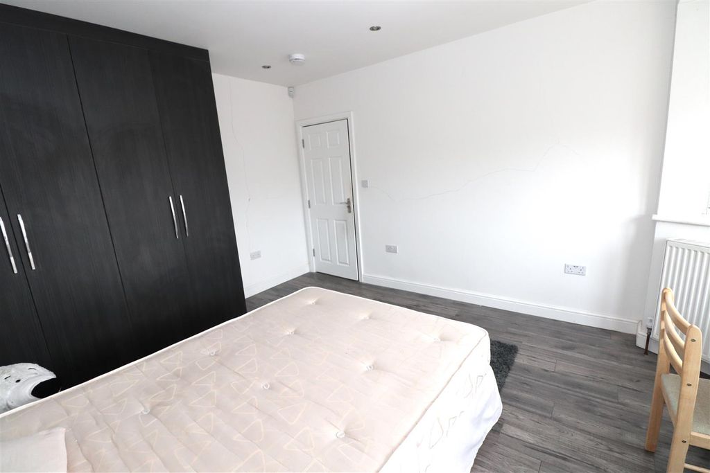 Property photo 3 of 8 Img_1663.Jpg