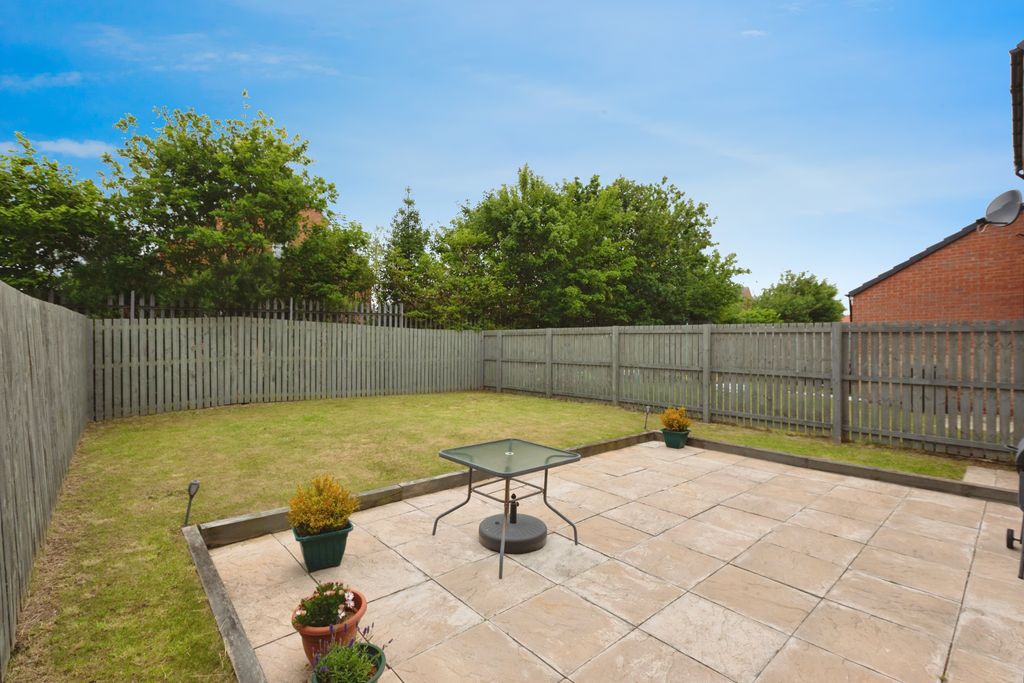 Property photo 2 of 15