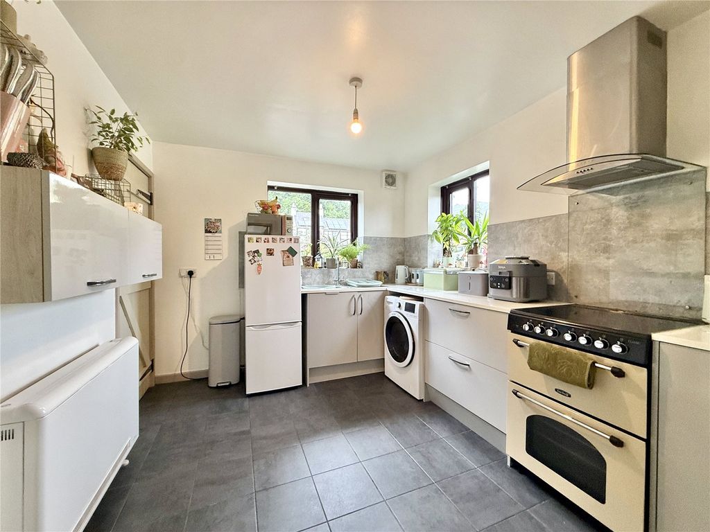 Property photo 3 of 18 Picture No. 16