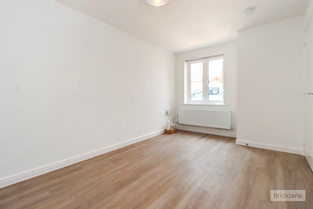 Property photo 3 of 11 Image