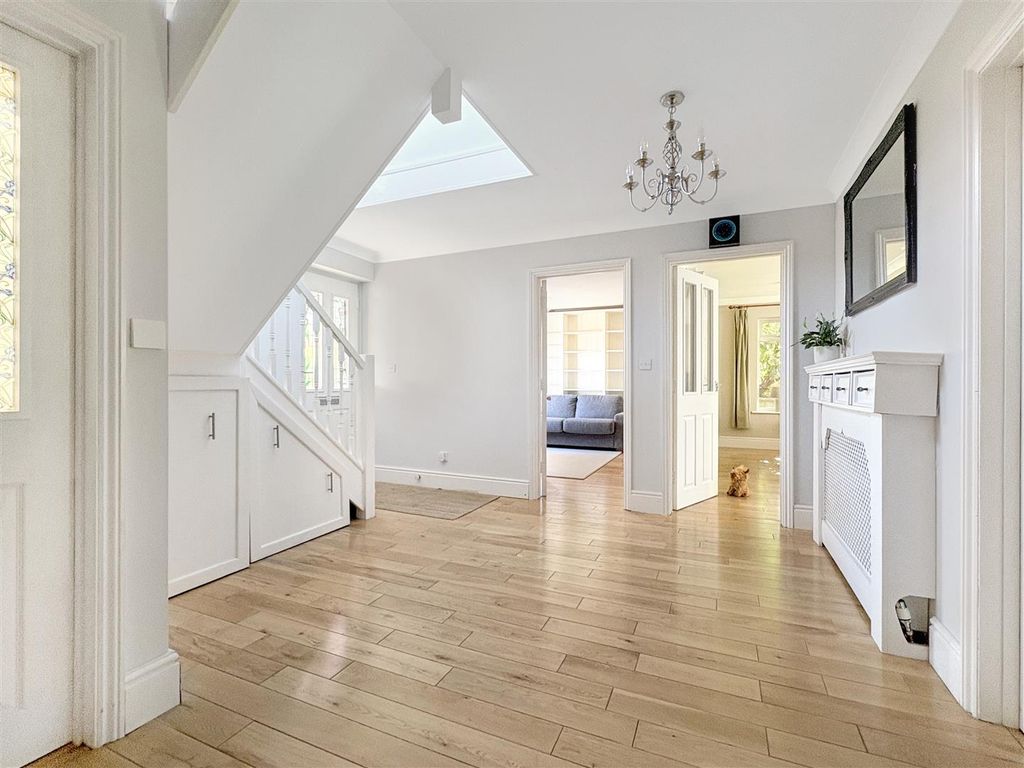 Property photo 2 of 21 29B481c9Db61A6Bebee1Fee273d944Fc3B8Ef13E.Jpg