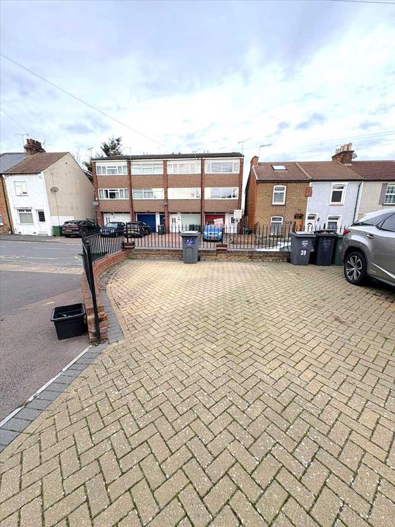 Property photo 2 of 24