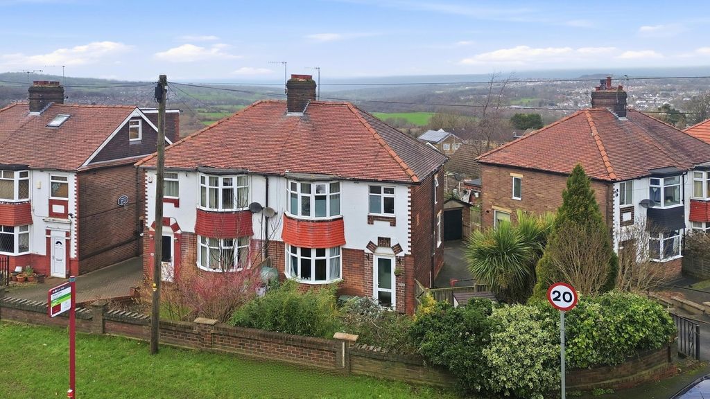 Property photo 1 of 23 Leedsandbradfordroad001