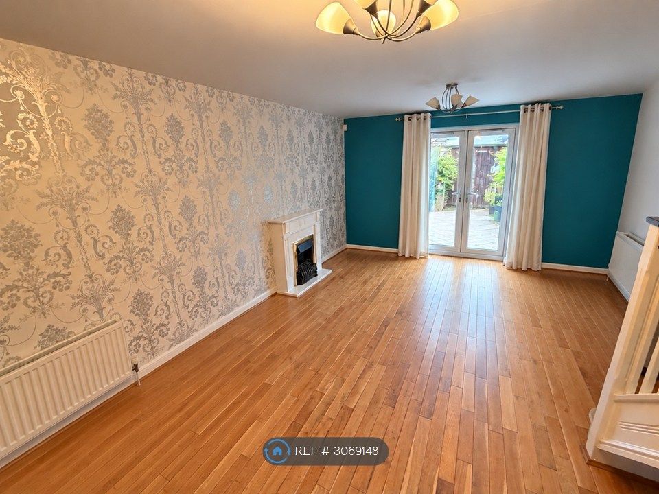 Property photo 3 of 9