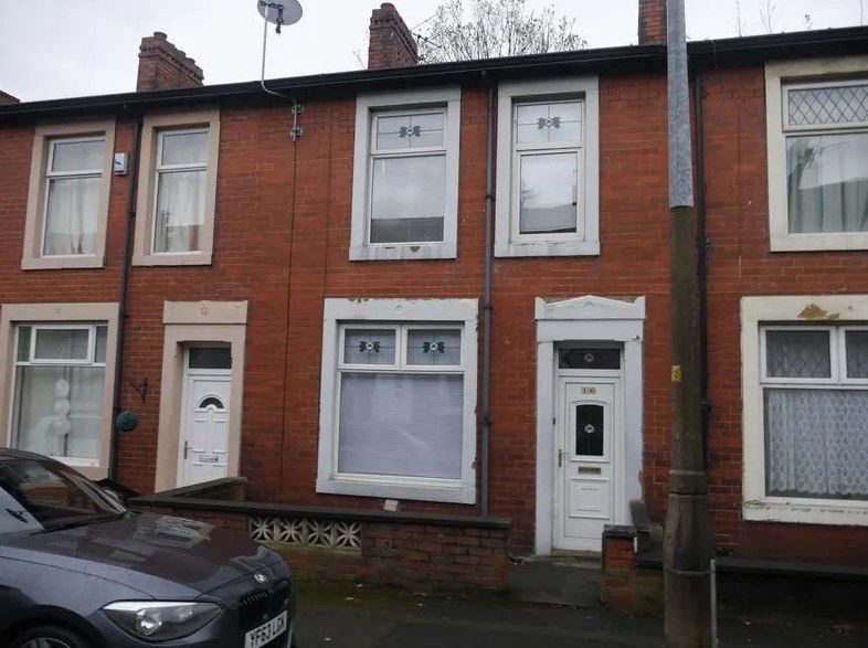 Property photo 1 of 1