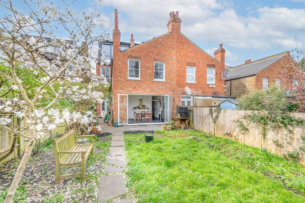 Property photo 1 of 34