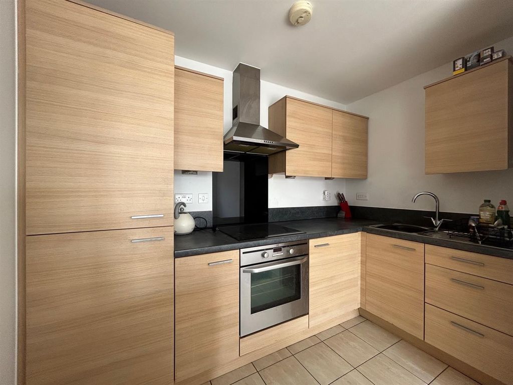 Property photo 3 of 12 14.Jpg