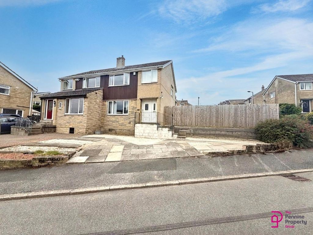 Property photo 1 of 15 8Clca.Jpg