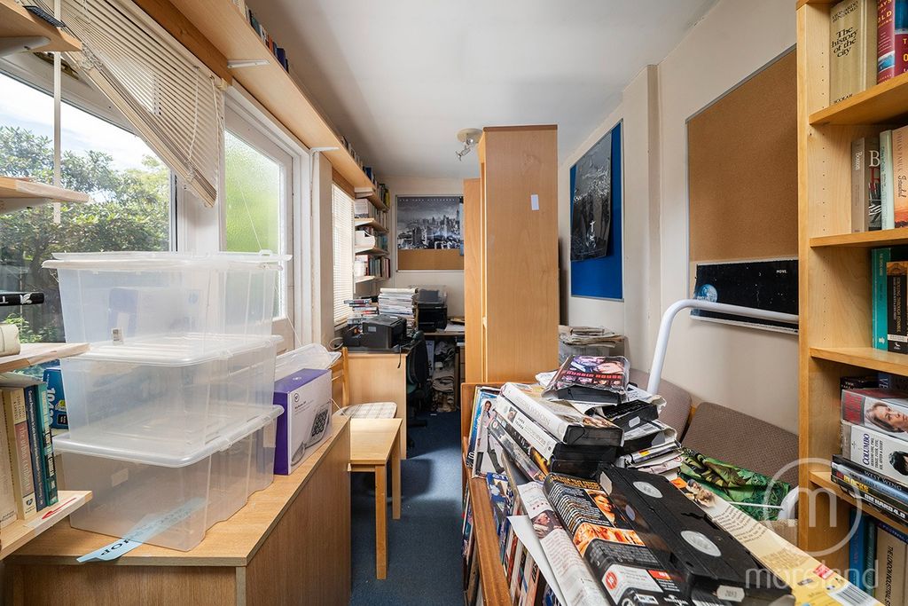 Property photo 3 of 12 3803334