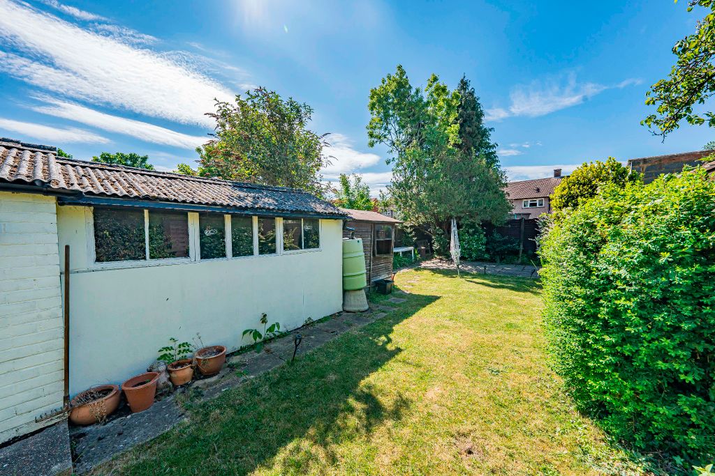 Property photo 3 of 14