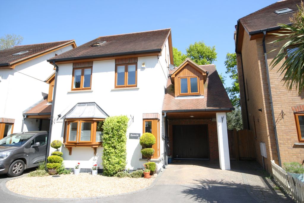 Property photo 1 of 21